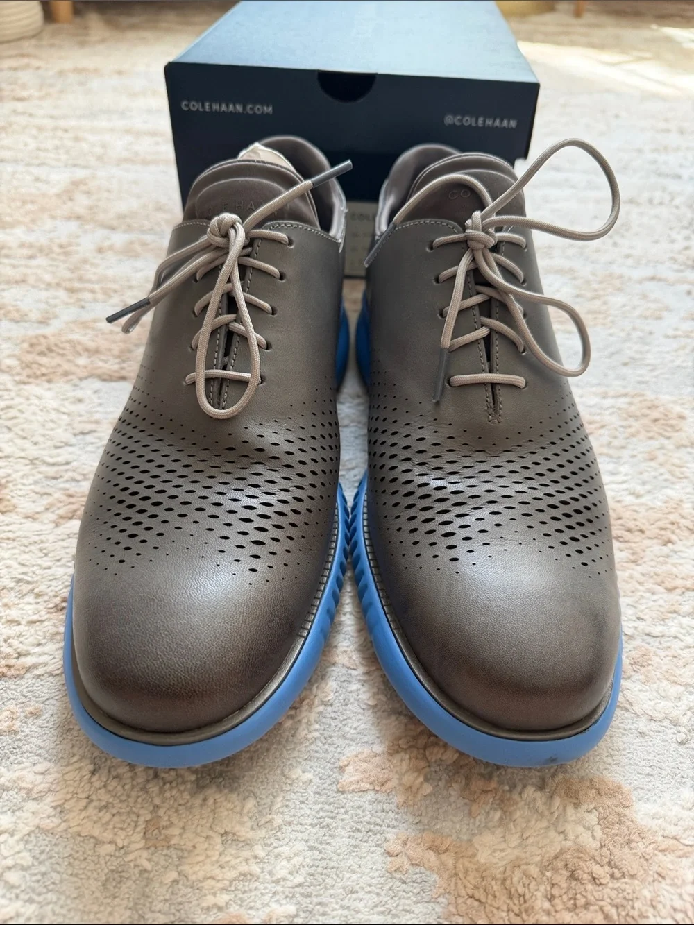 Cole Haan Men’s Gray Leather Oxfords with Blue Sole - Zerogrand - Size 10.5